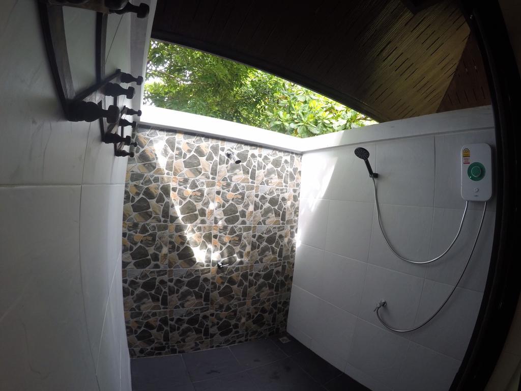 Lipe Sunset Beach Resort Ngoại thất bức ảnh