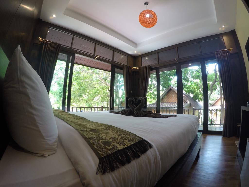 Lipe Sunset Beach Resort Ngoại thất bức ảnh